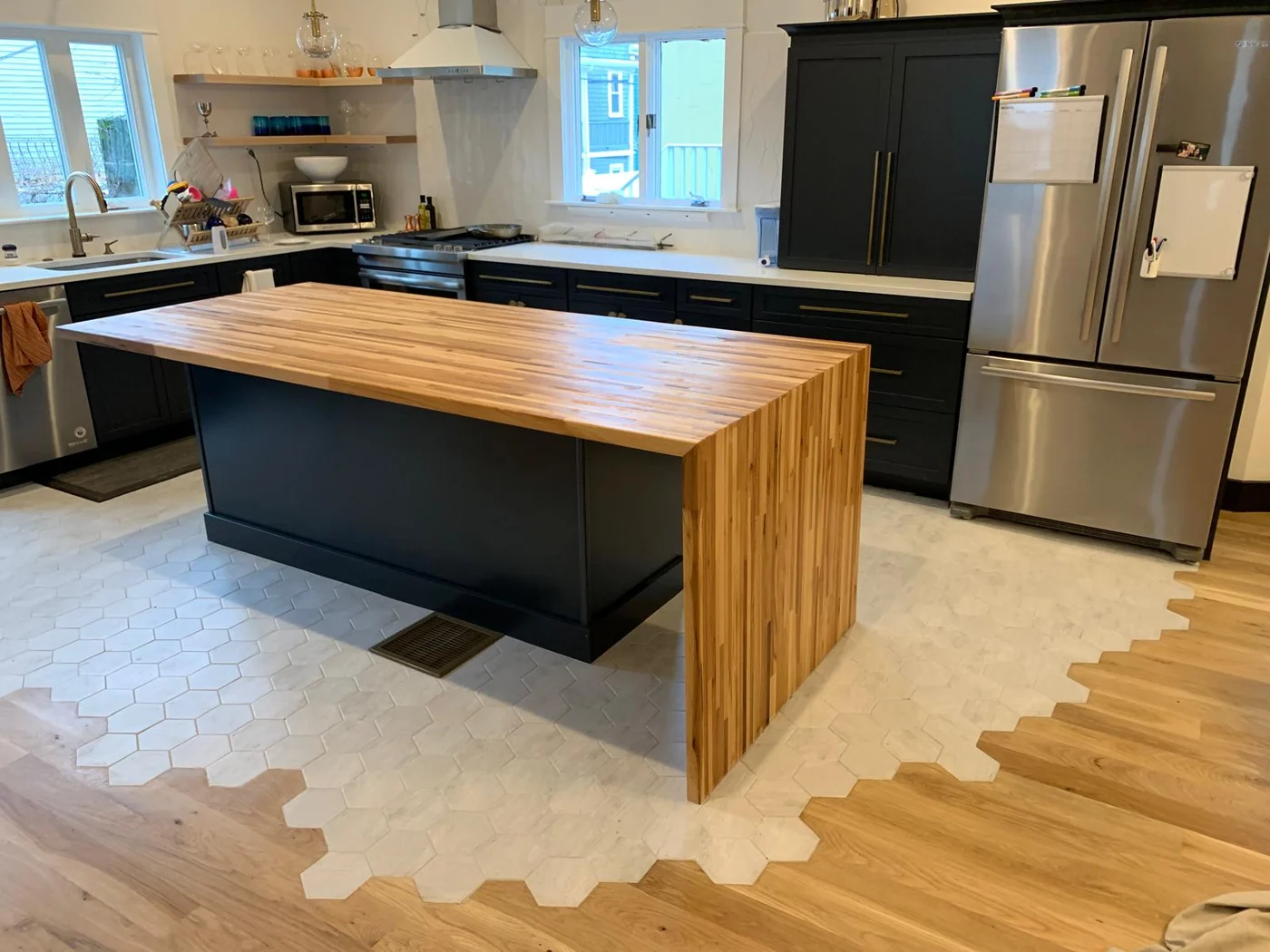 Finished kitchen project photo 1 by Craftsman Home Improvement Inc.